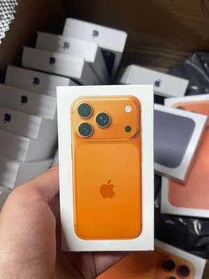 گوشی موبایل سویس i17 Pro Max Mini | ۵ رنگبندی ابی سفید نارنجی مشکی گلد | ایفون ۱۷ پرومکس مینی حافظه 32 رم 4 گیگابایت