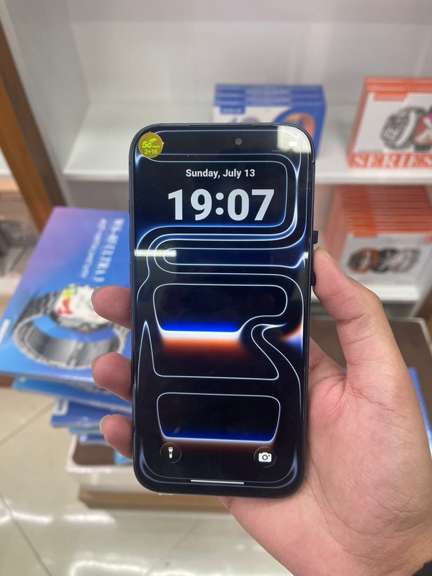 گوشی موبایل ایفون طرح اپل iphone 17 pro max | حافظه 256 رم 12 گیگابایت | رنگبندی نارنجی ، سیلور ، ابی